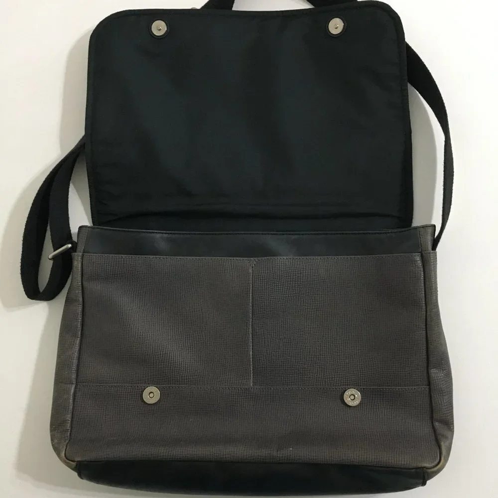 Fossil leather messenger